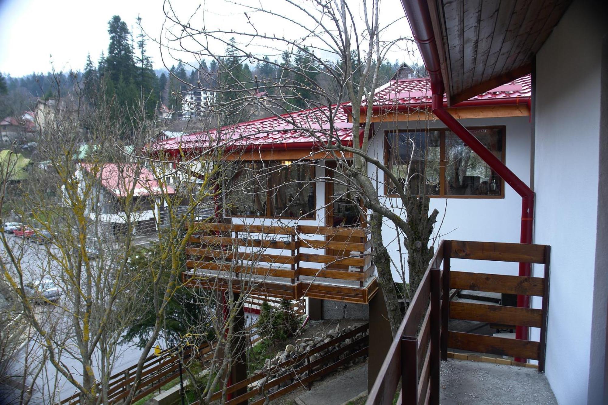 Hotel New Aosta Garden Sinaia Exteriér fotografie