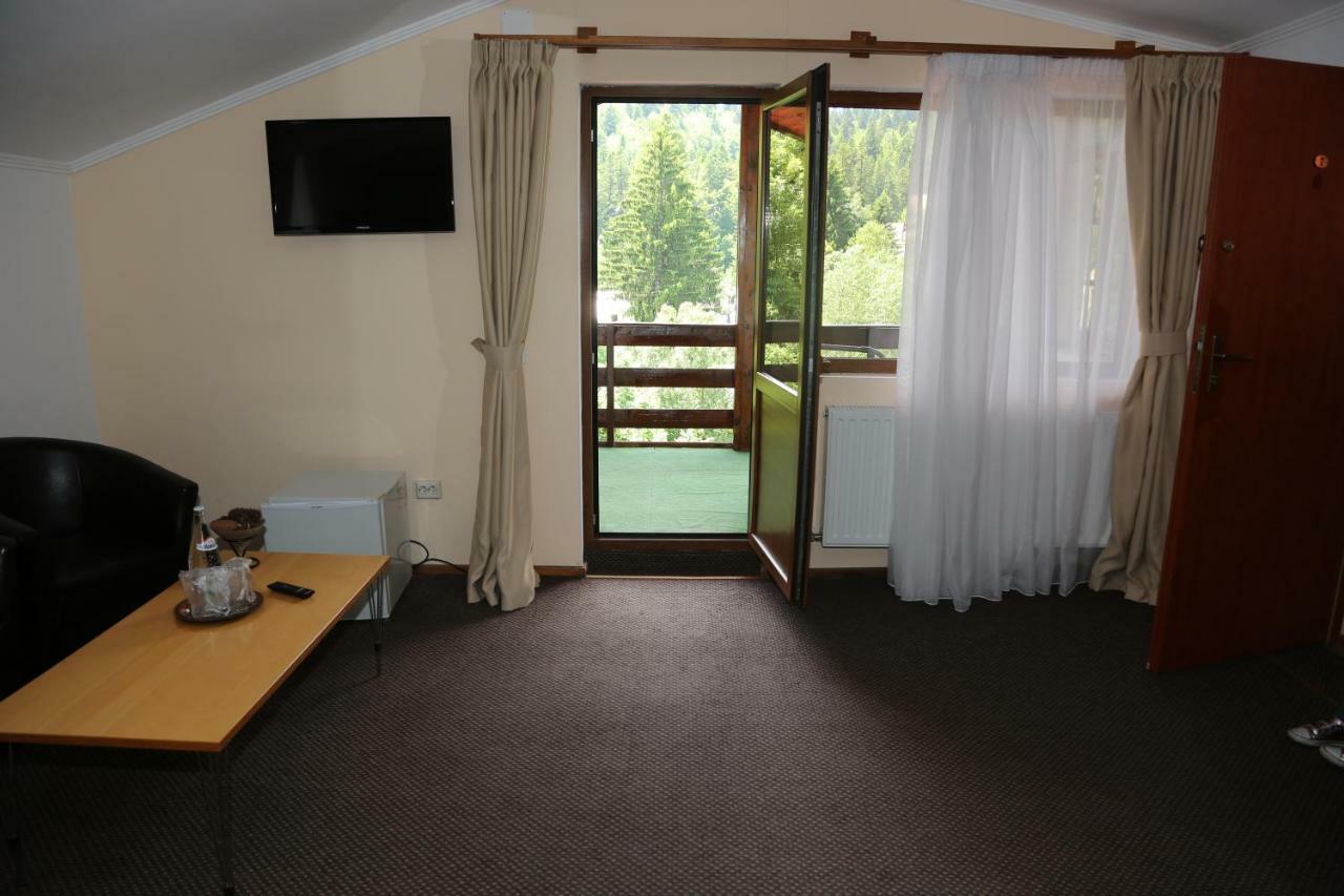 Hotel New Aosta Garden Sinaia Exteriér fotografie